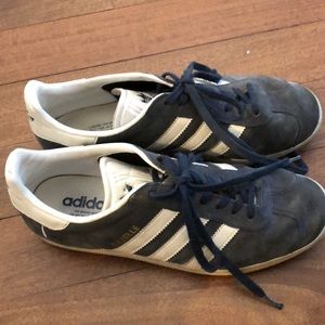 Navy gazelle adidas